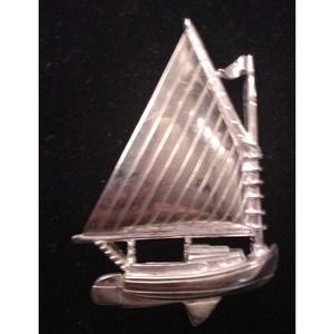 Vintage Ship Brooch Pin Silver‎ Tone Sail Boat Unique Ocean
